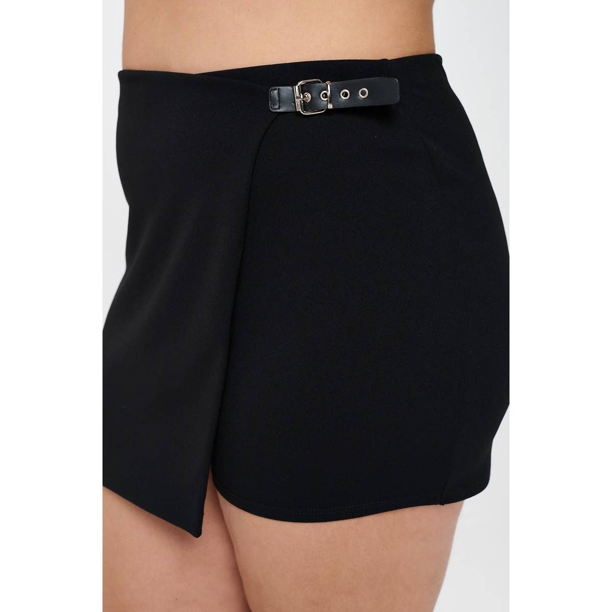 Plus Size Wrap Side Buckle Mini Skirt